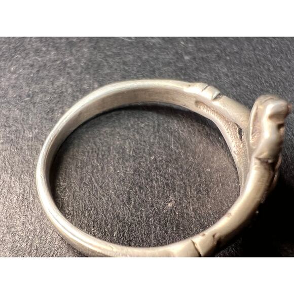 Vintage claddagh sterling silver ring size 6 - Picture 12 of 15